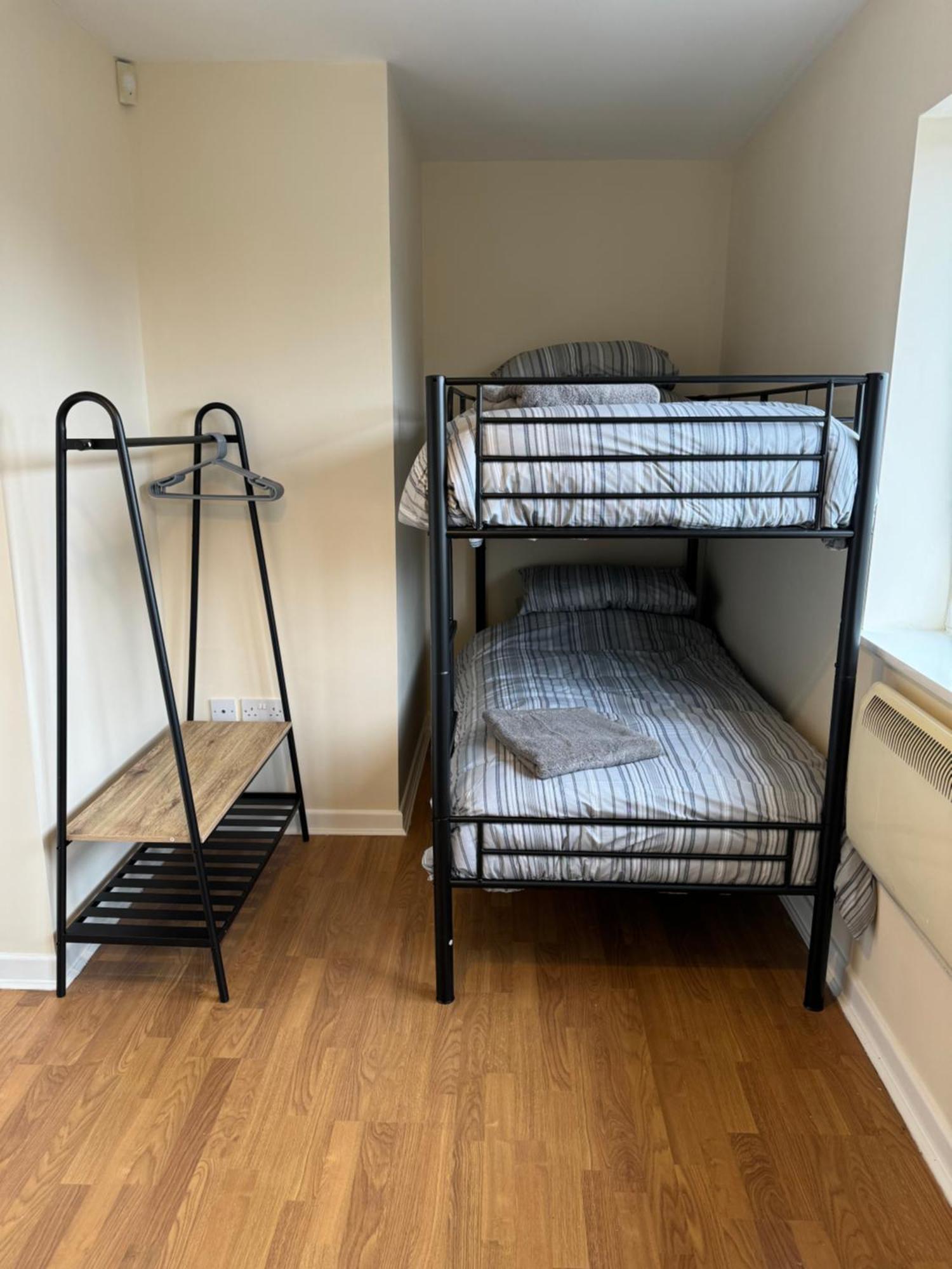 Modern, Quiet, Sleeps 9, Etihad, Coop Live, *