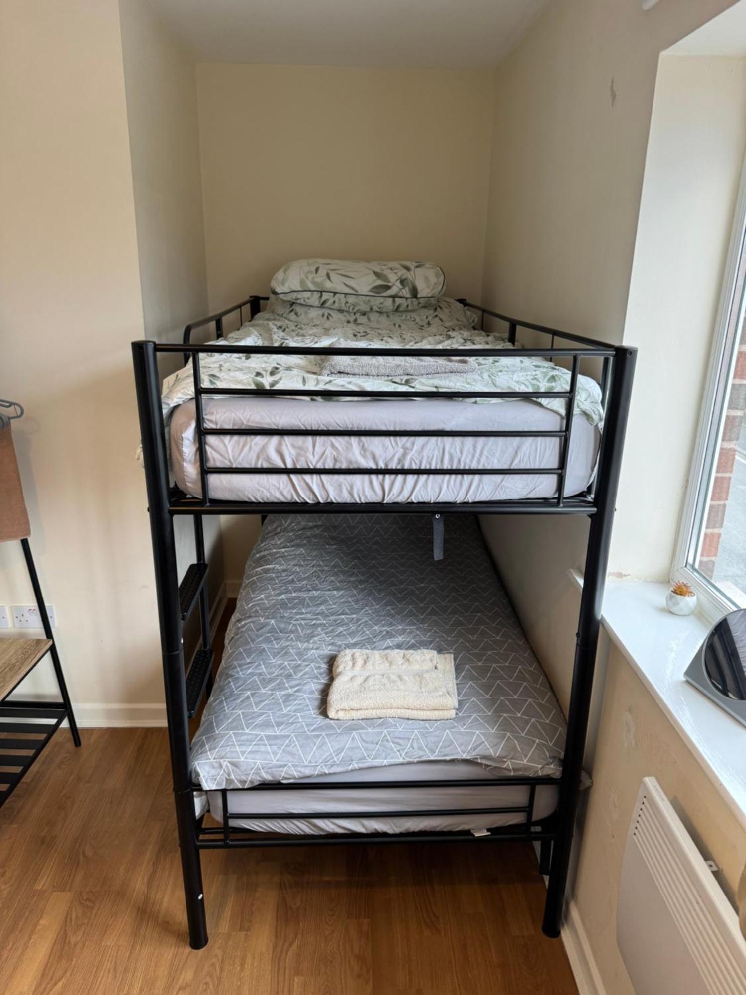 Modern, Quiet, Sleeps 9, Etihad, Coop Live, Manchester